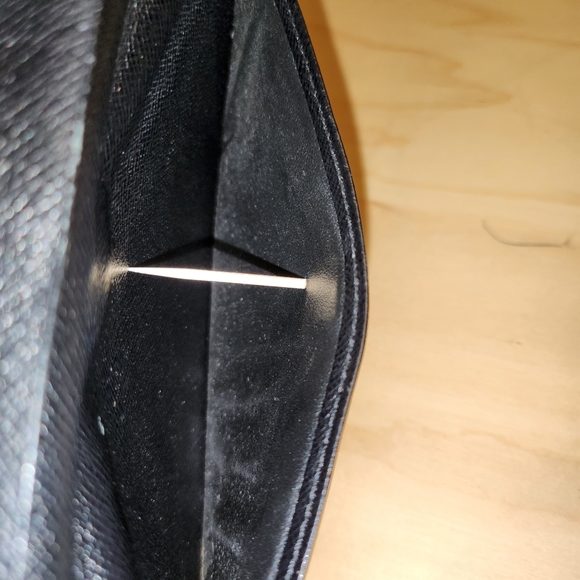 Authentic Louis Vuitton Wallets - Picture 12 of 16